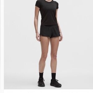 Lululemon Athletica hotti hot shorts 2.5
